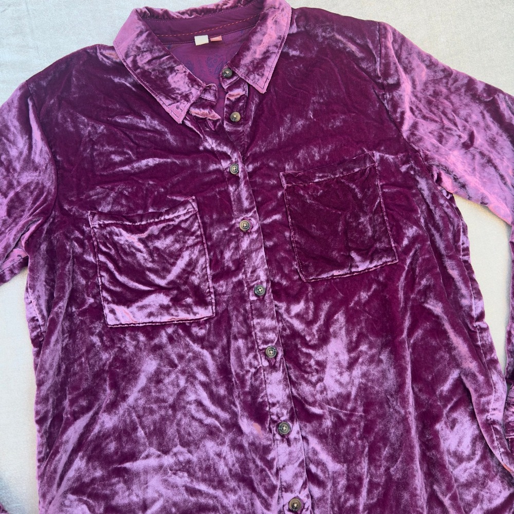 Pilcro Anthropologie Women's Purple Crushed Velvet Button Up Shirt Small